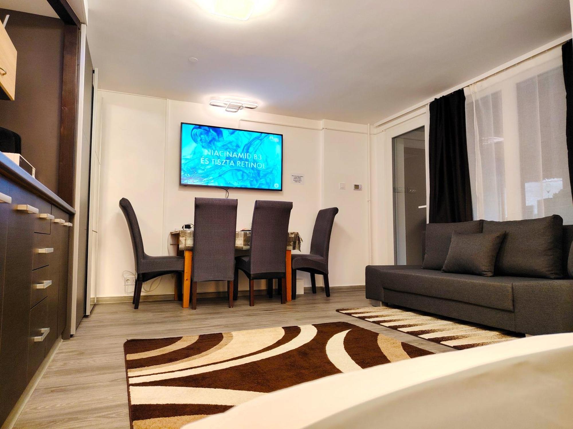 קישקונמאישה Nyuszis Apartman מראה חיצוני תמונה